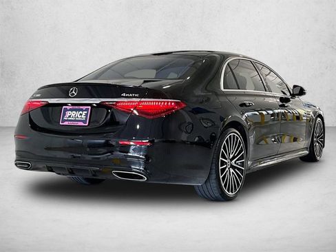 Used 2022 Mercedes-Benz S 580 4MATIC Sedan image 2