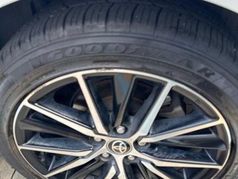Used 2021 Toyota Camry SE FWD image 22