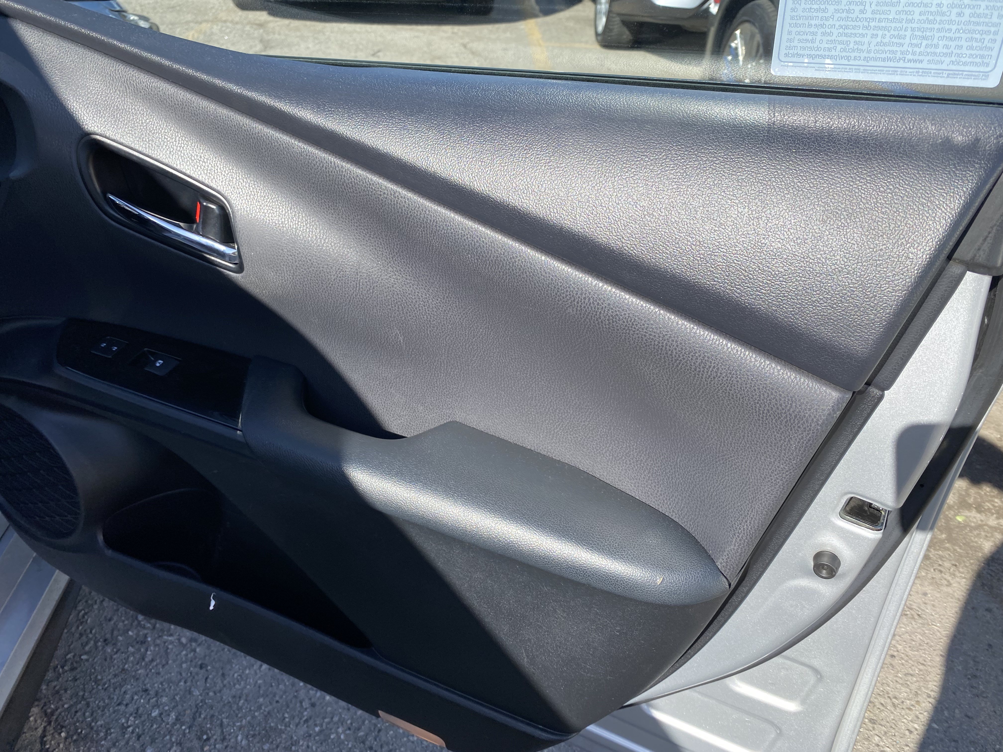 Used 2017 Toyota Prius Prime Premium w/ Preferred Accessory Package FWD image 19