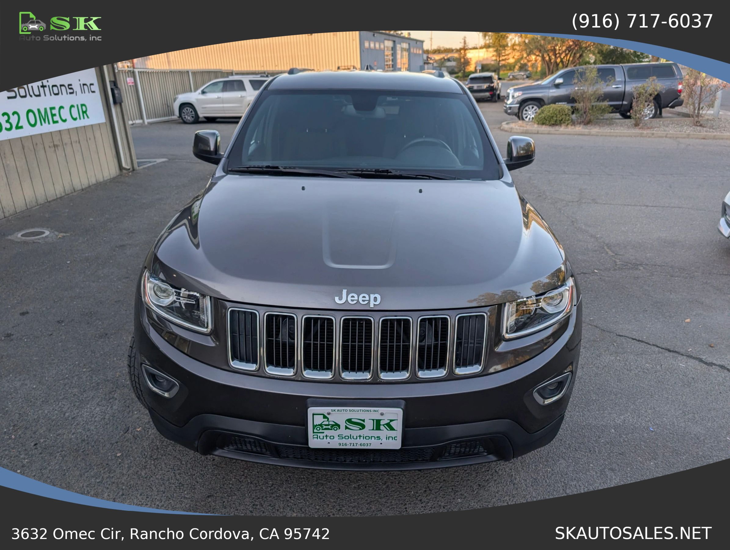 Used 2015 Jeep Grand Cherokee Laredo w/ Quick Order Package 23E AWD/4WD image 4