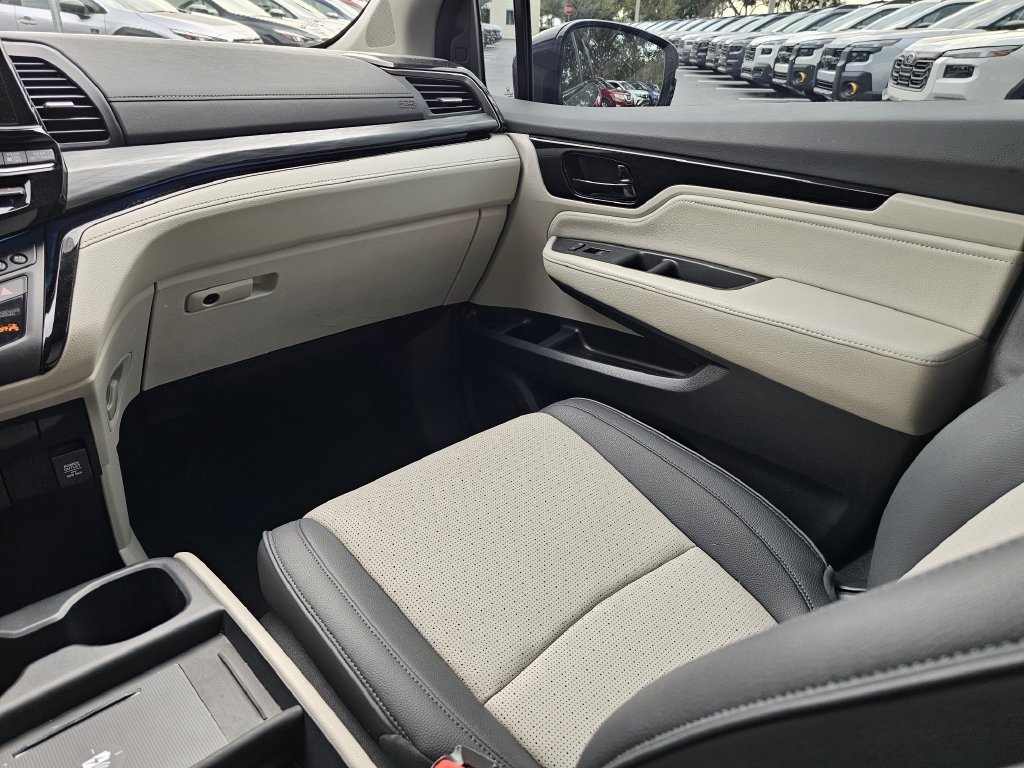 Used 2026 Honda Odyssey Elite image 15