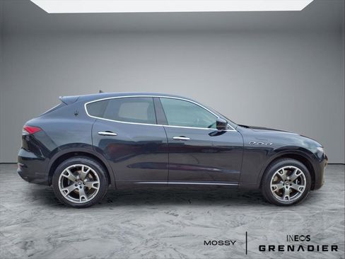 Used 2023 Maserati Levante Modena image 8