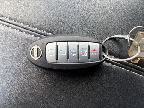 Used 2025 Nissan Altima 2.5 SV FWD image 17