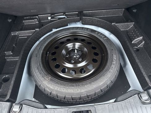 Used 2022 Ford Escape SE image 37