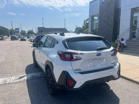 Used 2026 Subaru Crosstrek 2.5i Premium AWD/4WD image 6
