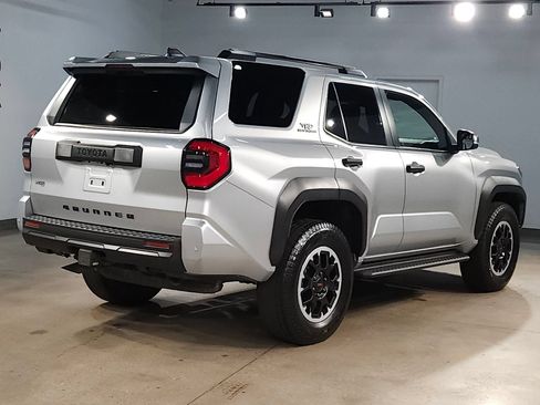 Used 2025 Toyota 4Runner TRD Off-Road AWD/4WD image 7