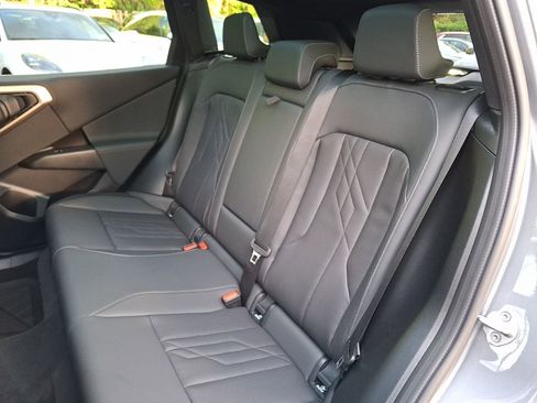 Used 2025 BMW X3 xDrive30 w/ Convenience Package AWD/4WD image 7