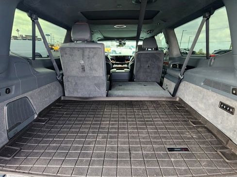 Used 2024 Jeep Grand Wagoneer L Series III w/ Rear Seat Video Group 1 image 8