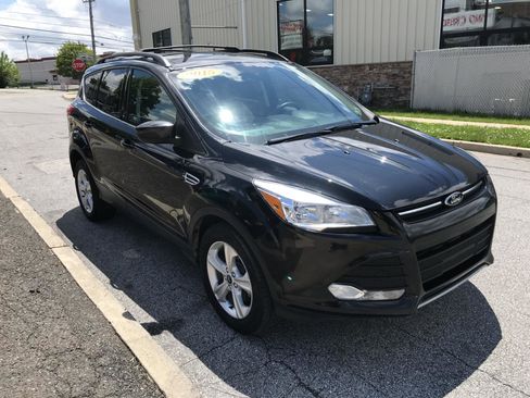 Used 2015 Ford Escape SE w/ Equipment Group 201A AWD/4WD image 4