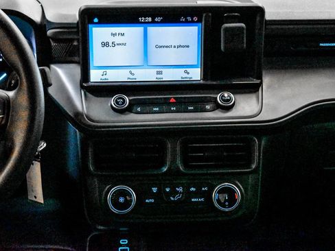 Used 2023 Ford Maverick XL image 14