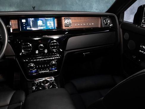 Used 2026 Rolls-Royce Phantom Sedan RWD image 44