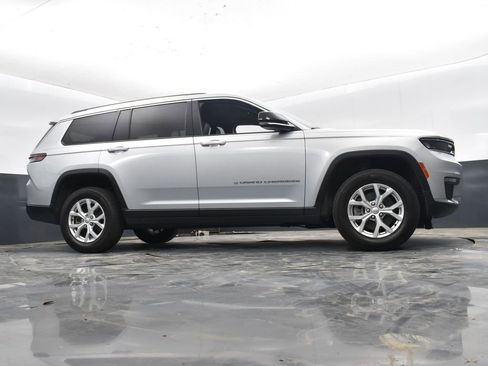 Used 2023 Jeep Grand Cherokee L Limited image 36
