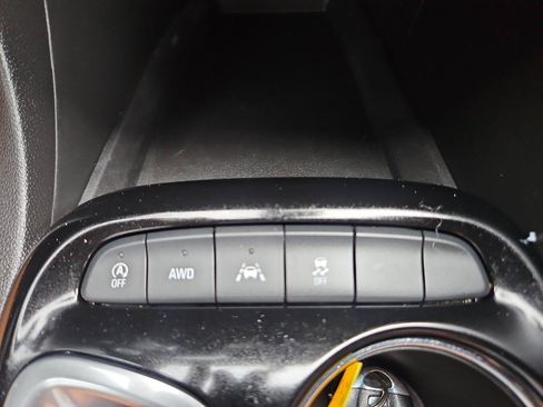 Used 2021 Buick Encore GX Select AWD/4WD image 34
