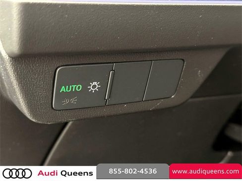 Used 2025 Audi Q4 e-tron Premium Plus w/ Premium Plus image 23