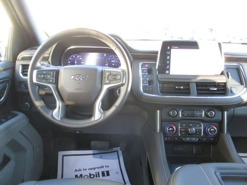 Used 2023 Chevrolet Tahoe Z71 w/ Luxury Package image 14