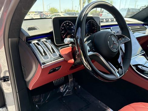 New 2026 Mercedes-Benz S 580e 4MATIC Sedan image 19