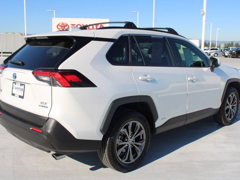 Certified 2023 Toyota RAV4 XLE Premium image 3