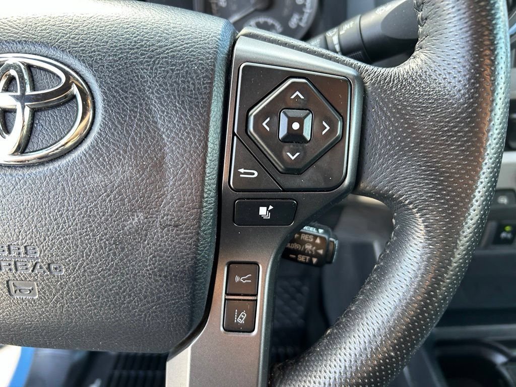 Used 2019 Toyota Tacoma TRD Sport AWD/4WD image 13