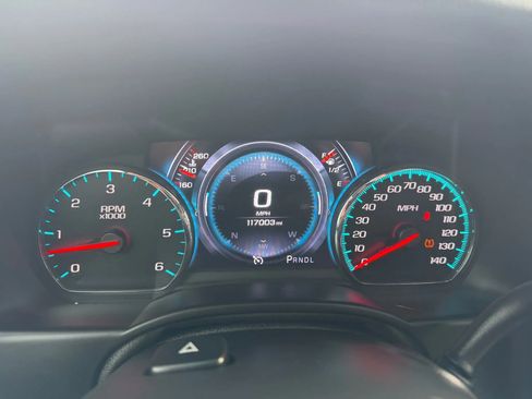 Used 2018 Chevrolet Tahoe Premier RWD image 12