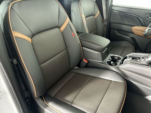 New 2026 GMC Canyon AT4 w/ AT4 Premium Package AWD/4WD image 28