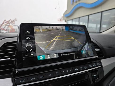 Certified 2025 Honda Odyssey EX-L image 28