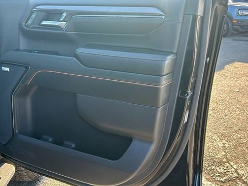 Used 2024 GMC Sierra 2500 AT4 w/ AT4 Premium Plus Package image 10