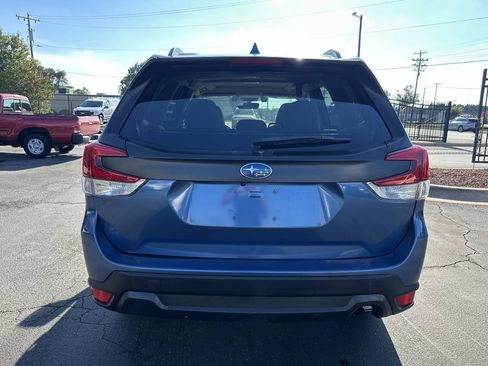 Used 2020 Subaru Forester Premium AWD/4WD image 6