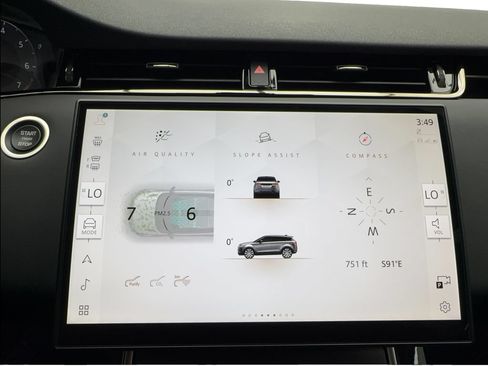 Used 2025 Land Rover Range Rover Evoque Dynamic SE AWD/4WD image 52