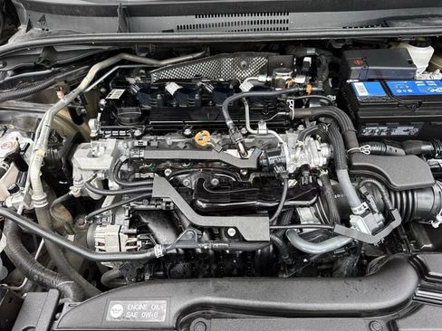 Used 2025 Toyota Corolla LE FWD image 32