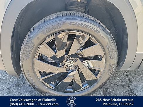 Certified 2024 Volkswagen Atlas SE AWD/4WD image 17