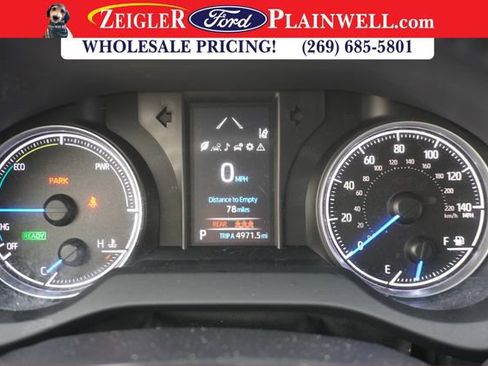 Used 2022 Toyota Venza LE image 27