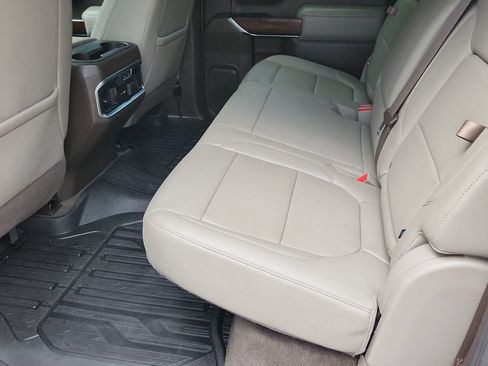 Used 2019 GMC Sierra 1500 SLT w/ SLT Convenience Package AWD/4WD image 8