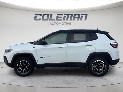 New 2026 Jeep Compass Trailhawk image 2