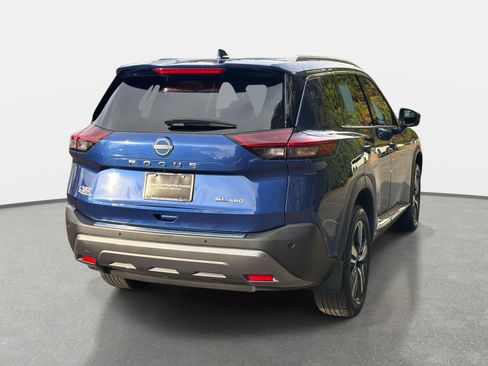 Used 2023 Nissan Rogue SL image 5