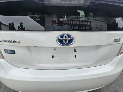 Used 2013 Toyota Prius Persona Series FWD image 16