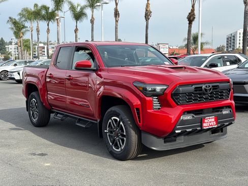 New 2025 Toyota Tacoma TRD Sport image 5