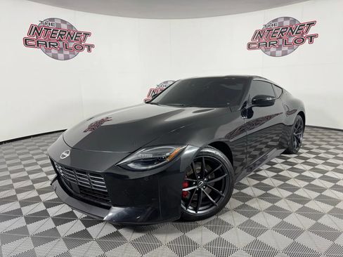 Used 2023 Nissan Z w/ Floor Mat Package (L93) RWD image 1