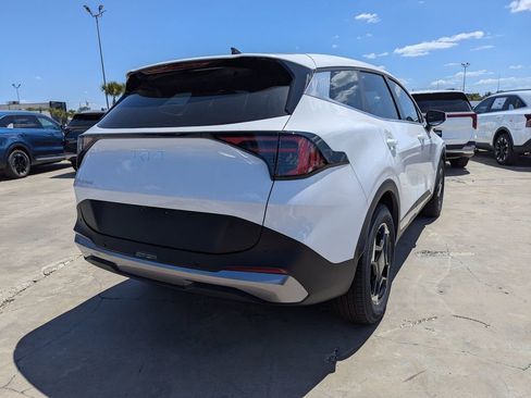 New 2026 Kia Sportage EX FWD image 8