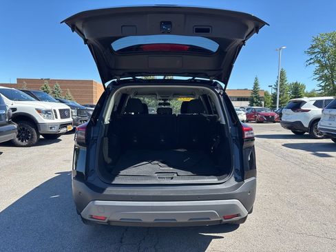 Used 2023 Nissan Rogue S AWD/4WD image 6