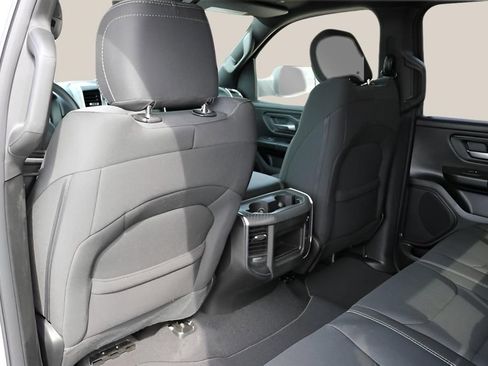 New 2026 RAM 1500 Express AWD/4WD image 14
