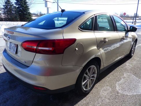 Used 2017 Ford Focus SE FWD image 10