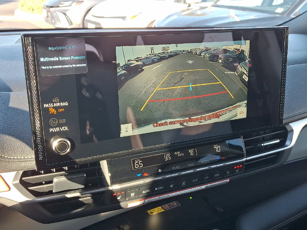Used 2026 Toyota Sienna Limited FWD image 22