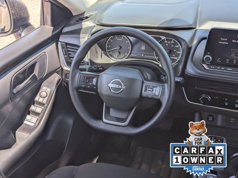 Used 2026 Nissan Rogue S FWD image 16