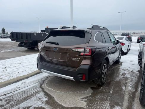 Used 2020 Subaru Outback Touring w/ Popular Package #2 image 2