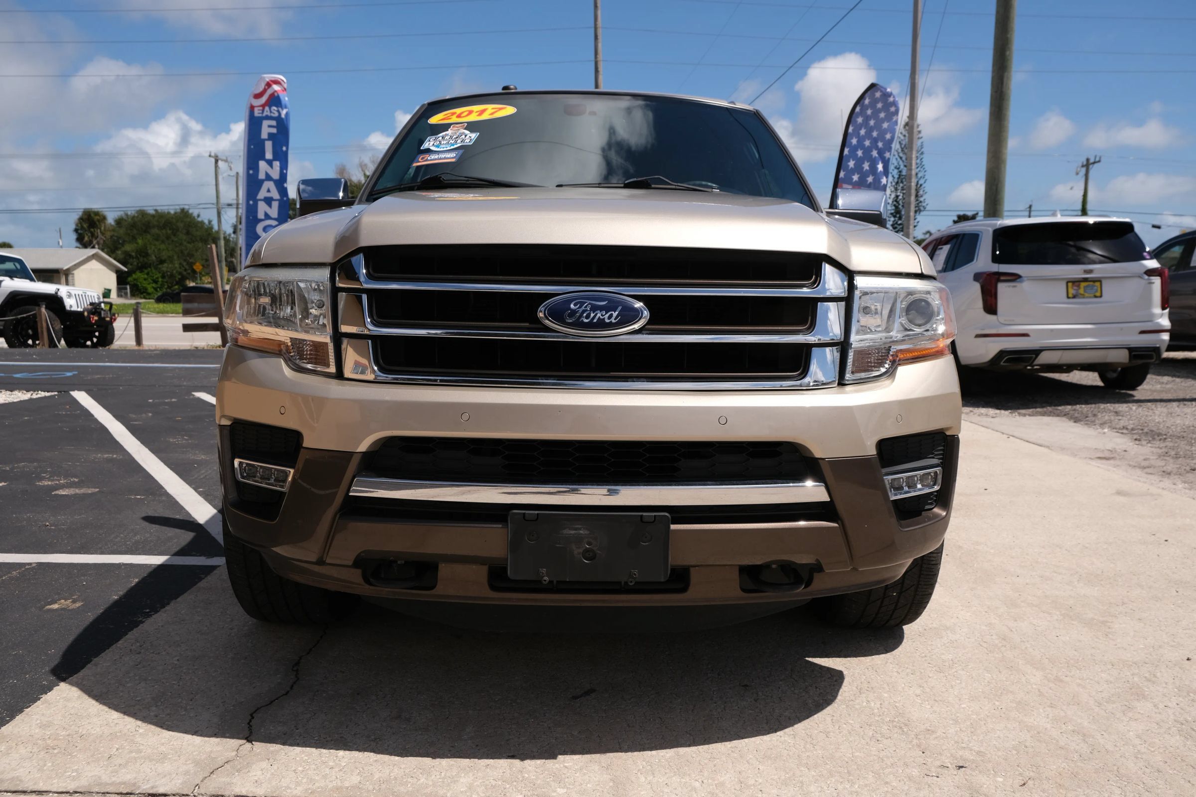 Used 2017 Ford Expedition EL King Ranch AWD/4WD image 2