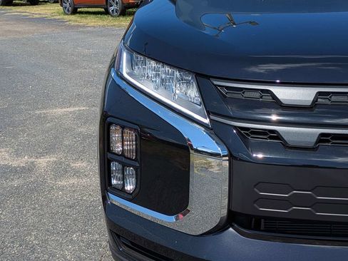 New 2026 Mitsubishi Outlander Sport LE AWD/4WD image 9