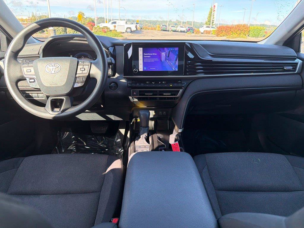 Used 2025 Toyota Camry LE FWD image 21