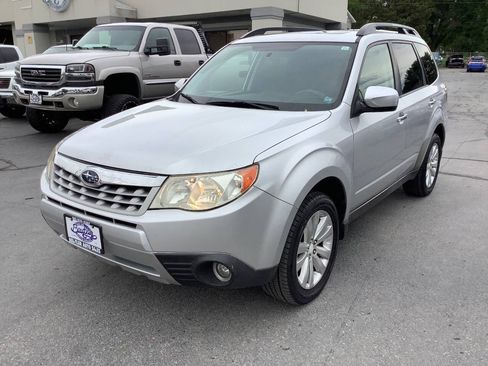 Used 2011 Subaru Forester 2.5X Limited AWD/4WD image 21