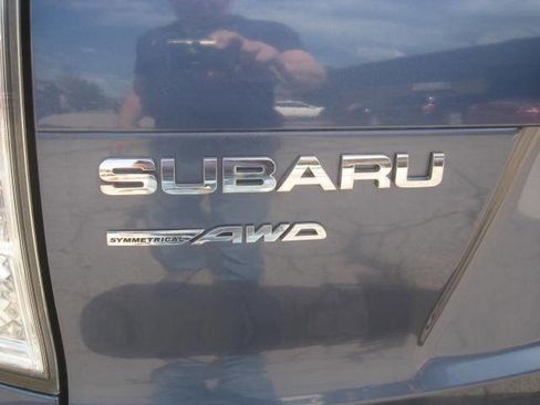 Used 2012 Subaru Forester 2.5X Premium w/ All-Weather Pkg AWD/4WD image 9