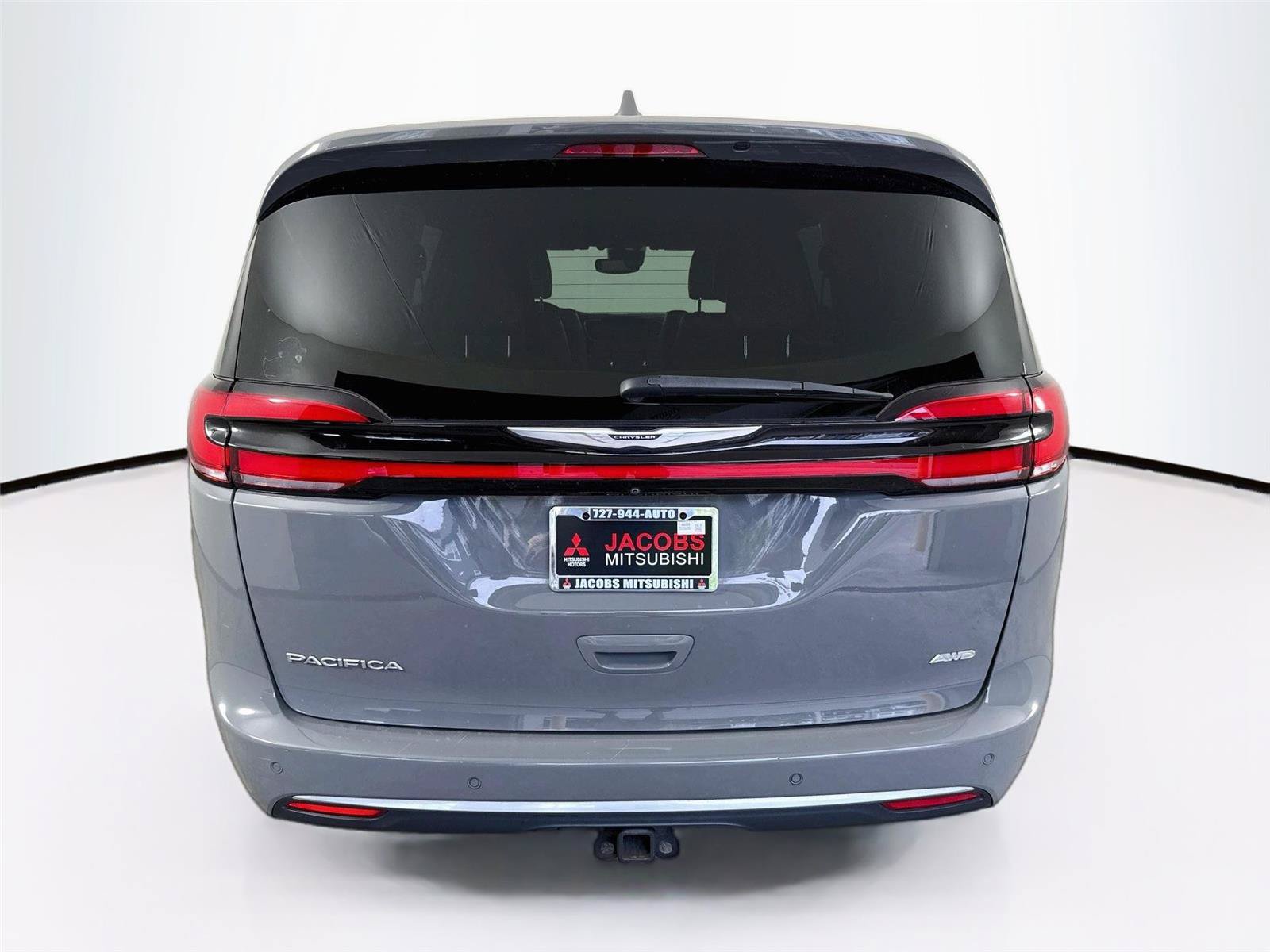 Used 2022 Chrysler Pacifica Pinnacle AWD/4WD image 5